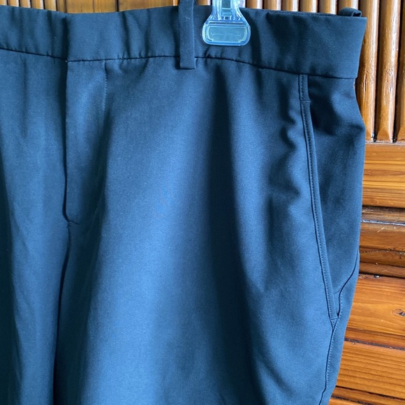 Nike Men’s DriFit Golf Shorts - Picture 3 of 13